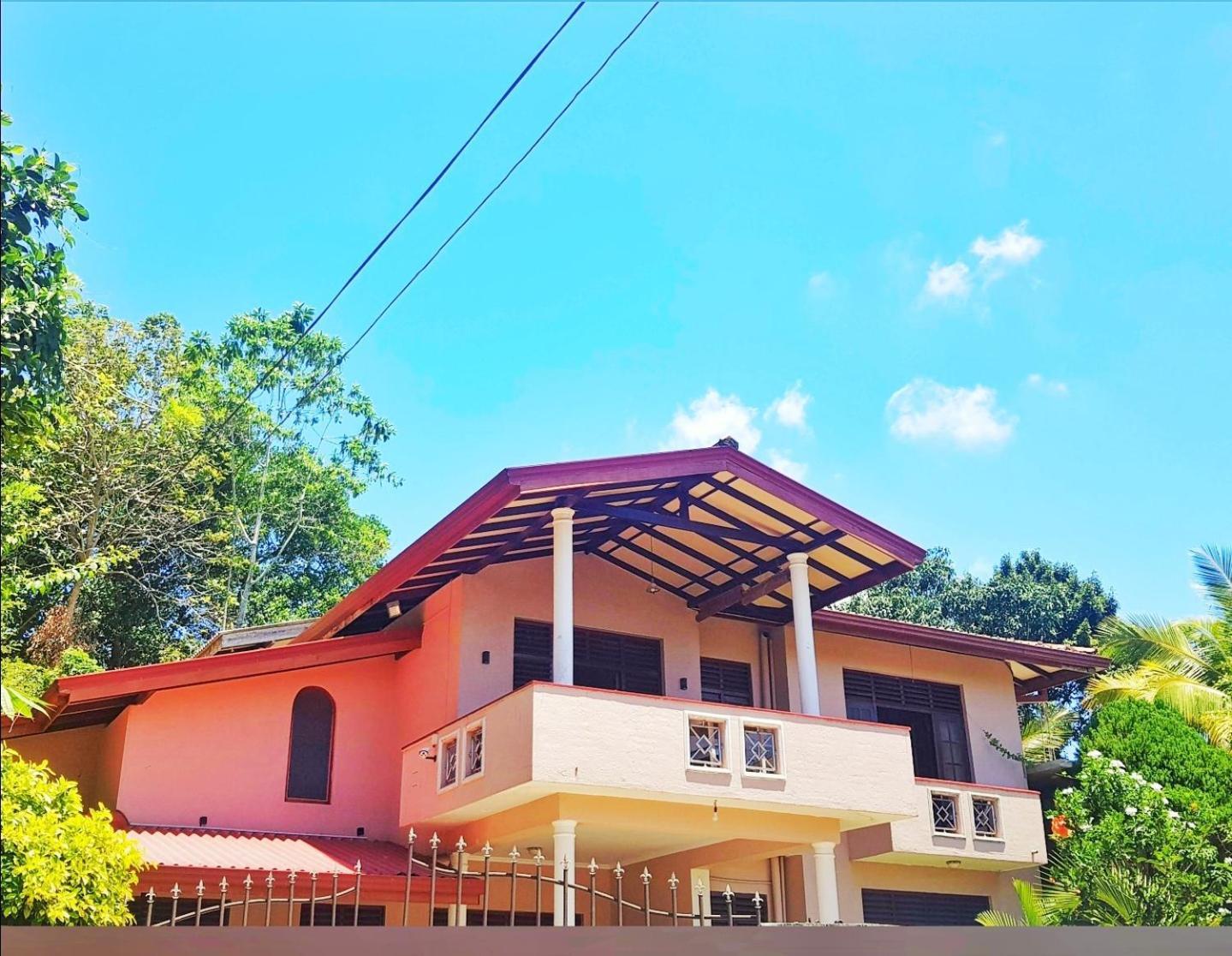 Hill House Guest Hotel Mirissa Exterior photo