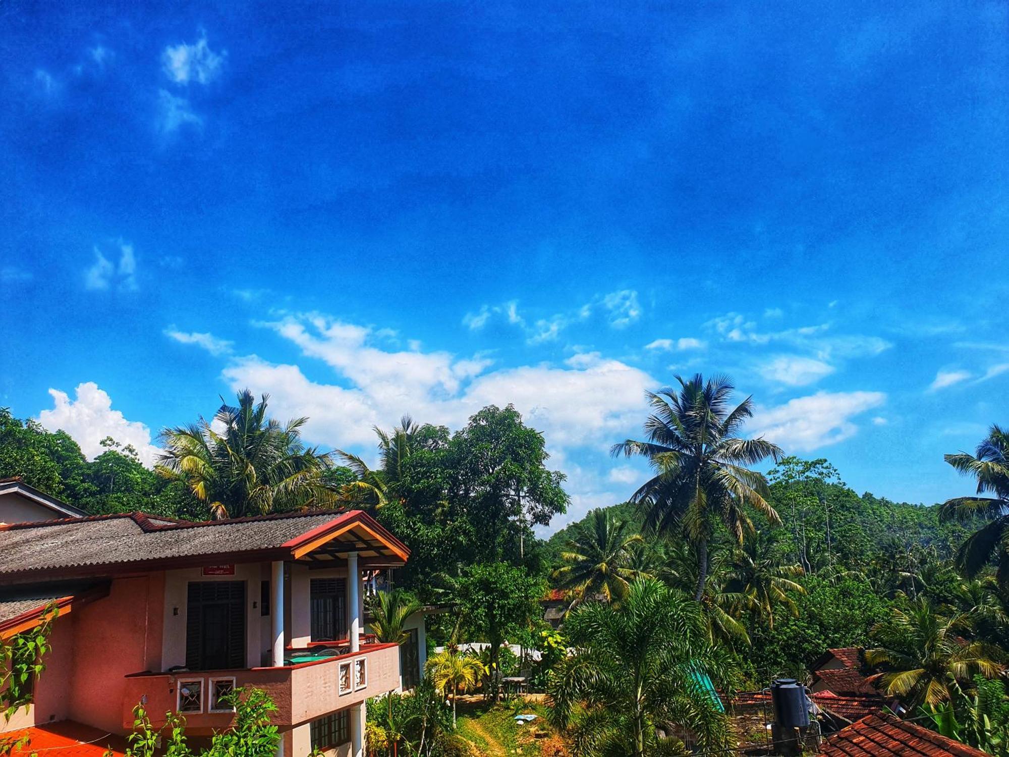 Hill House Guest Hotel Mirissa Exterior photo